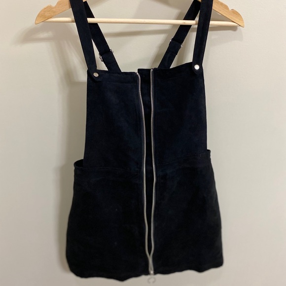 🖤🖤H&M Black Overall Dress 🖤🖤 - Picture 3 of 4